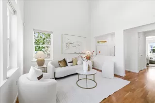 Photo #5: ML82041235 Listing 