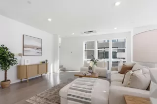 Photo #5: ML82041270 Listing 