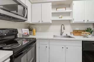 Photo #4: ML82041286 Listing