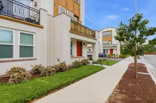 Photo #2: ML82041330 Listing 