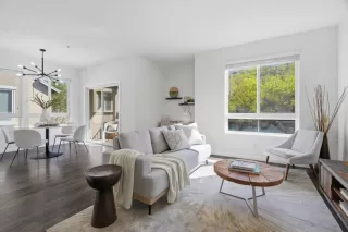 Photo #6: ML82041341 Listing