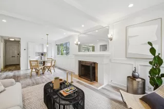 Photo #4: ML82041343 Listing 