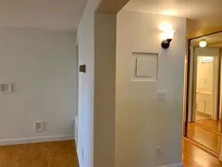 Photo #4: ML82041357 Listing 