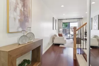 Photo #4: ML82041367 Listing 