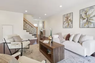 Photo #5: ML82041367 Listing 