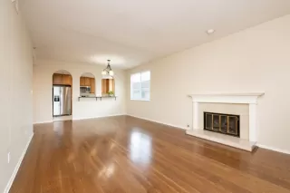 Photo #6: ML82041385 Listing 