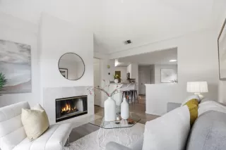 Photo #5: ML82041399 Listing 