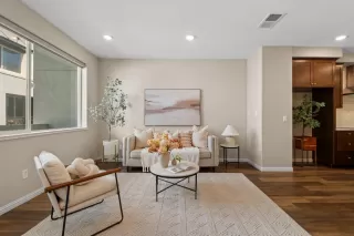 Photo #3: ML82041438 Listing 