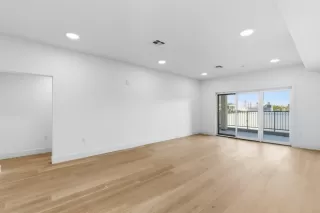 Photo #5: ML82041445 Listing 