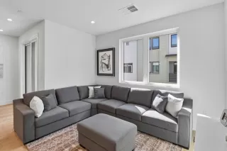 Photo #6: ML82041452 Listing