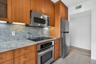 Photo #6: ML82041518 Listing 