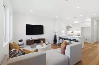 Photo #4: ML82041526 Listing 