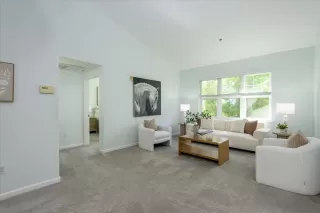 Photo #4: ML82041572 Listing