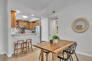 Photo #6: ML82041583 Listing