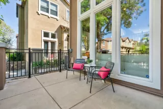 Photo #4: ML82041600 Listing 