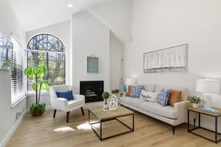 Photo #2: ML82041602 Listing 