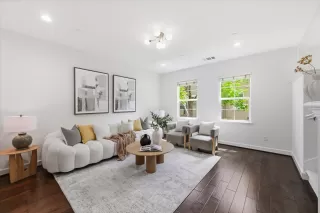 Photo #4: ML82041656 Listing 