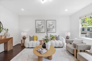 Photo #5: ML82041656 Listing 