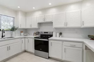 Photo #4: ML82041680 Listing 