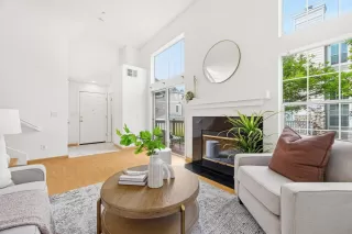 Photo #4: ML82041695 Listing 