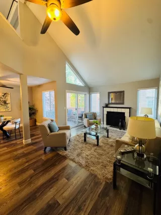 Photo #4: ML82041772 Listing 