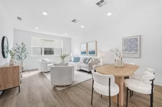 Photo #5: ML82041784 Listing