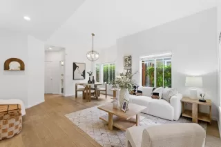 Photo #2: ML82041837 Listing 