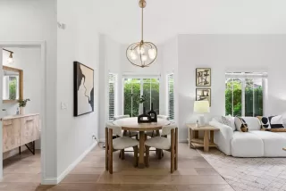 Photo #4: ML82041837 Listing 