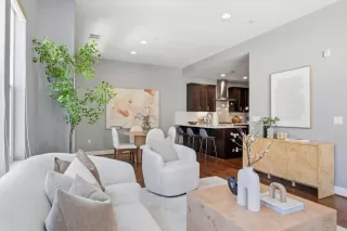 Photo #5: ML82041845 Listing 