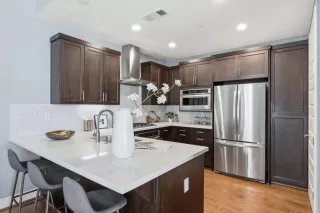 Photo #6: ML82041845 Listing 