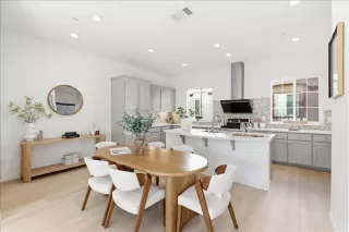 Photo #2: ML82041883 Listing 