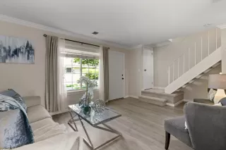 Photo #4: ML82041884 Listing 