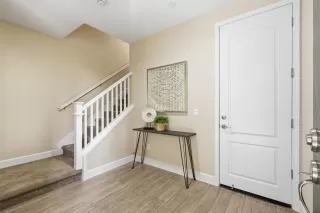 Photo #5: ML82041890 Listing 