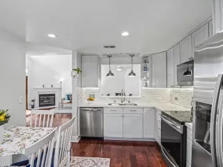 Photo #6: ML82041908 Listing 