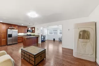 Photo #3: ML82041935 Listing 