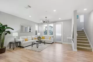 Photo #5: ML82041960 Listing 