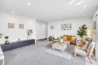 Photo #3: ML82042004 Listing 