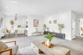 Photo #5: ML82042004 Listing 