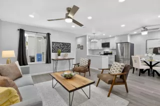 Photo #4: ML82042015 Listing 