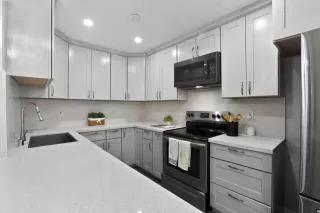 Photo #5: ML82042015 Listing 