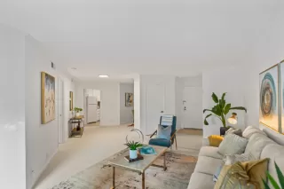 Photo #5: ML82042069 Listing 