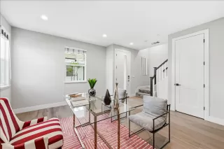 Photo #2: ML82042112 Listing 