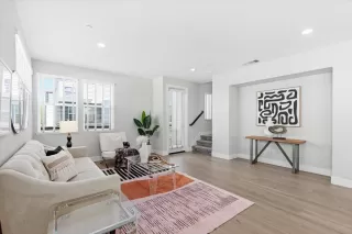 Photo #4: ML82042112 Listing 