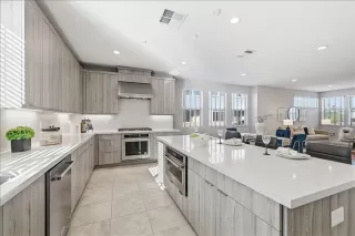 Photo #5: ML82042112 Listing 