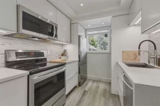 Photo #6: ML82042118 Listing 