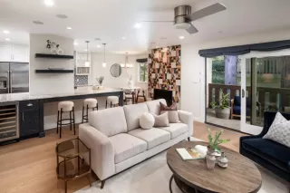 Photo #5: ML82042133 Listing