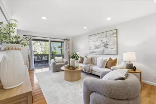 Photo #6: ML82042172 Listing 