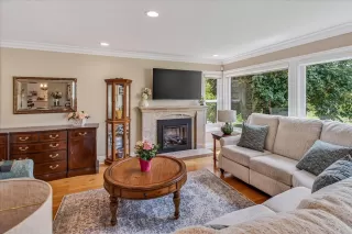 Photo #5: ML82042190 Listing