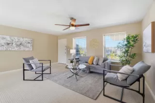 Photo #4: ML82042193 Listing 