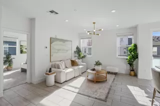 Photo #4: ML82042224 Listing 